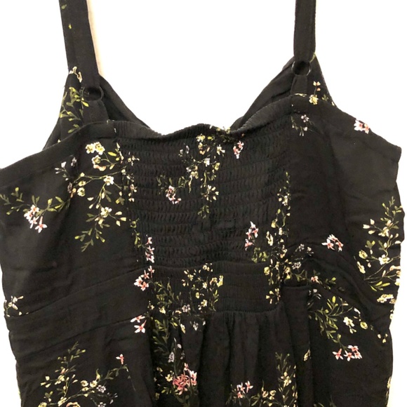 Torrid Black floral romper jumpsuit size 1 - Picture 4 of 4